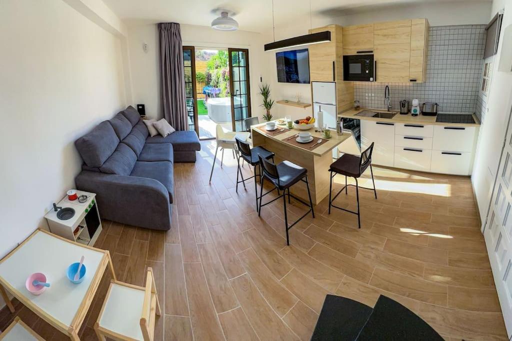 Relaxing Garden Los Cristianos Con Jacuzzi Y Barbacoa Arona  Exterior foto